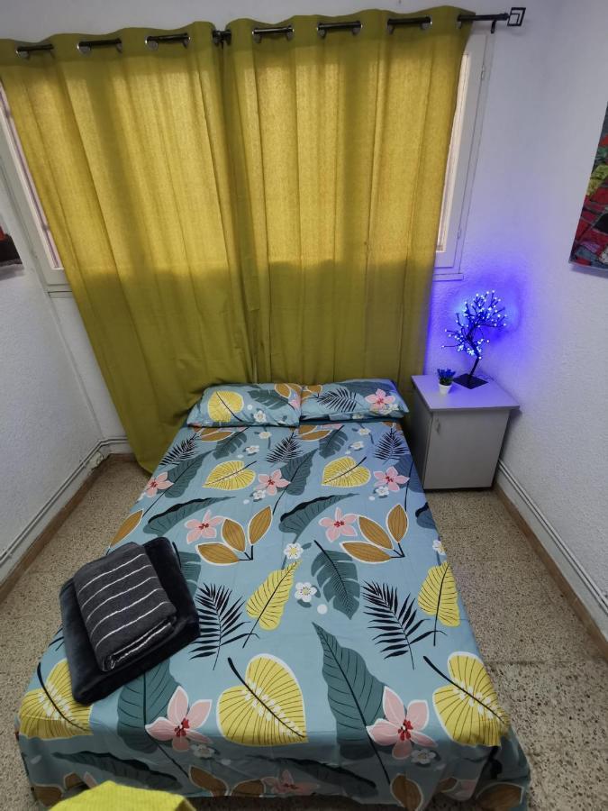 Hostal Babylon Barselona Dış mekan fotoğraf